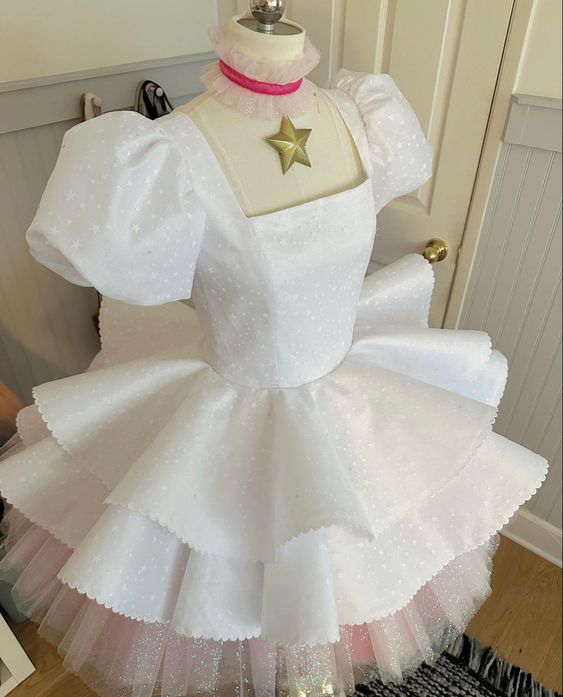 Cute Ball Gown Square Neckline Short Sleeves Short Homecoming Dress