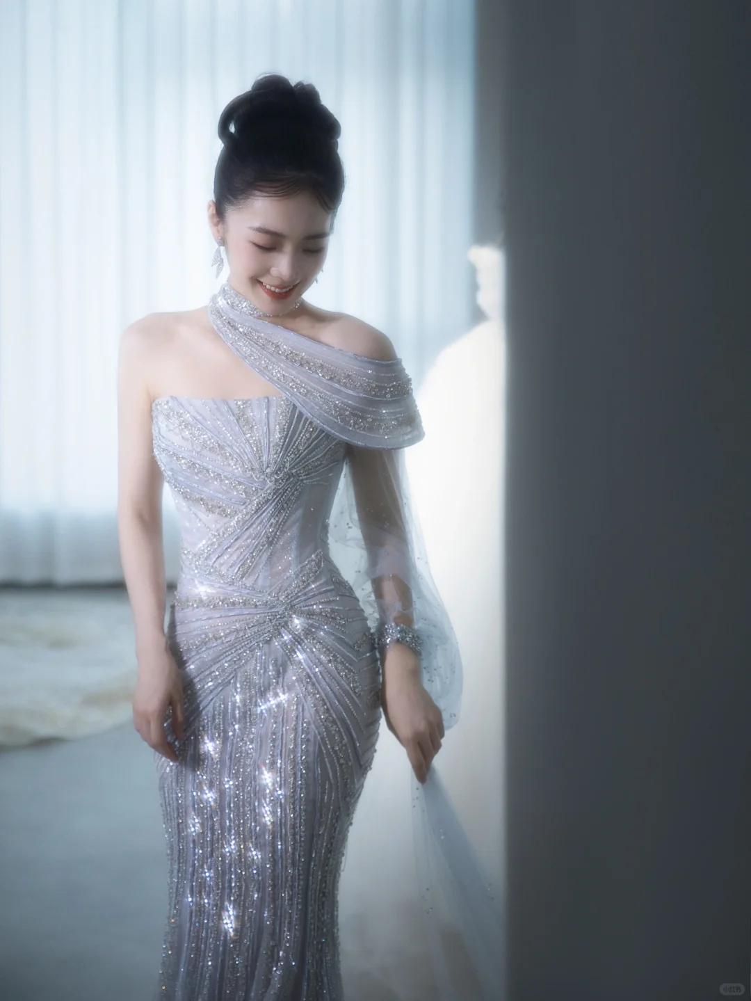 Glitter Mermaid Strapless Tulle Sequin Long Wedding Dresses