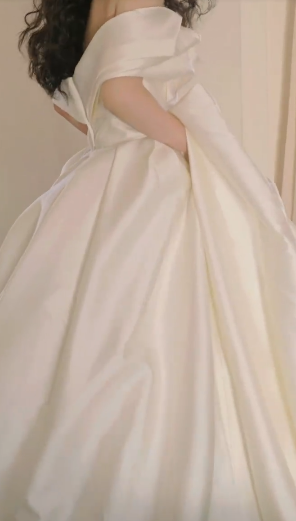 Classy Ball Gown Off The Shoulder Satin Long Wedding Dresses
