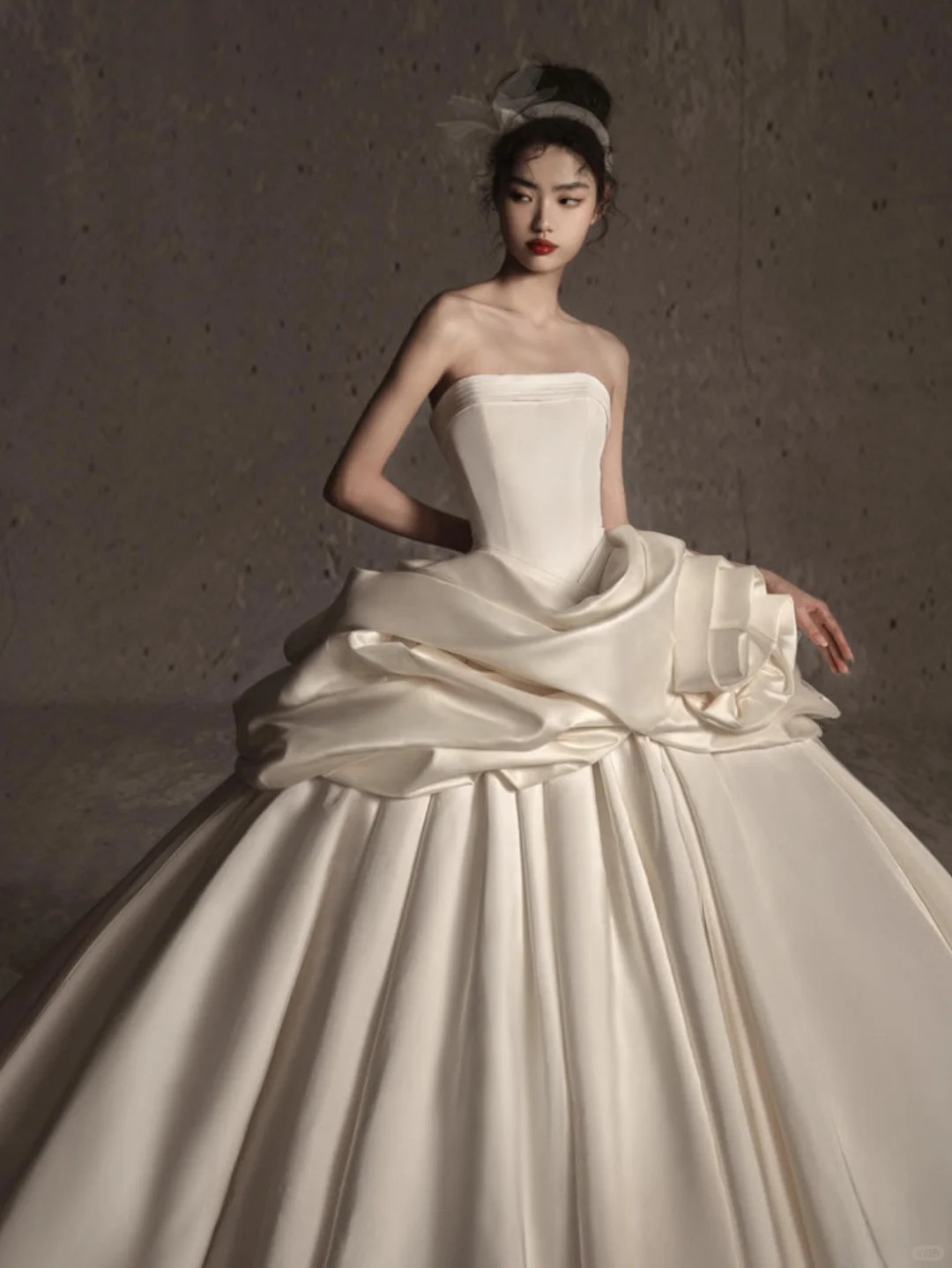 Elegant Ball Gown Strapless Satin Long Wedding Dresses