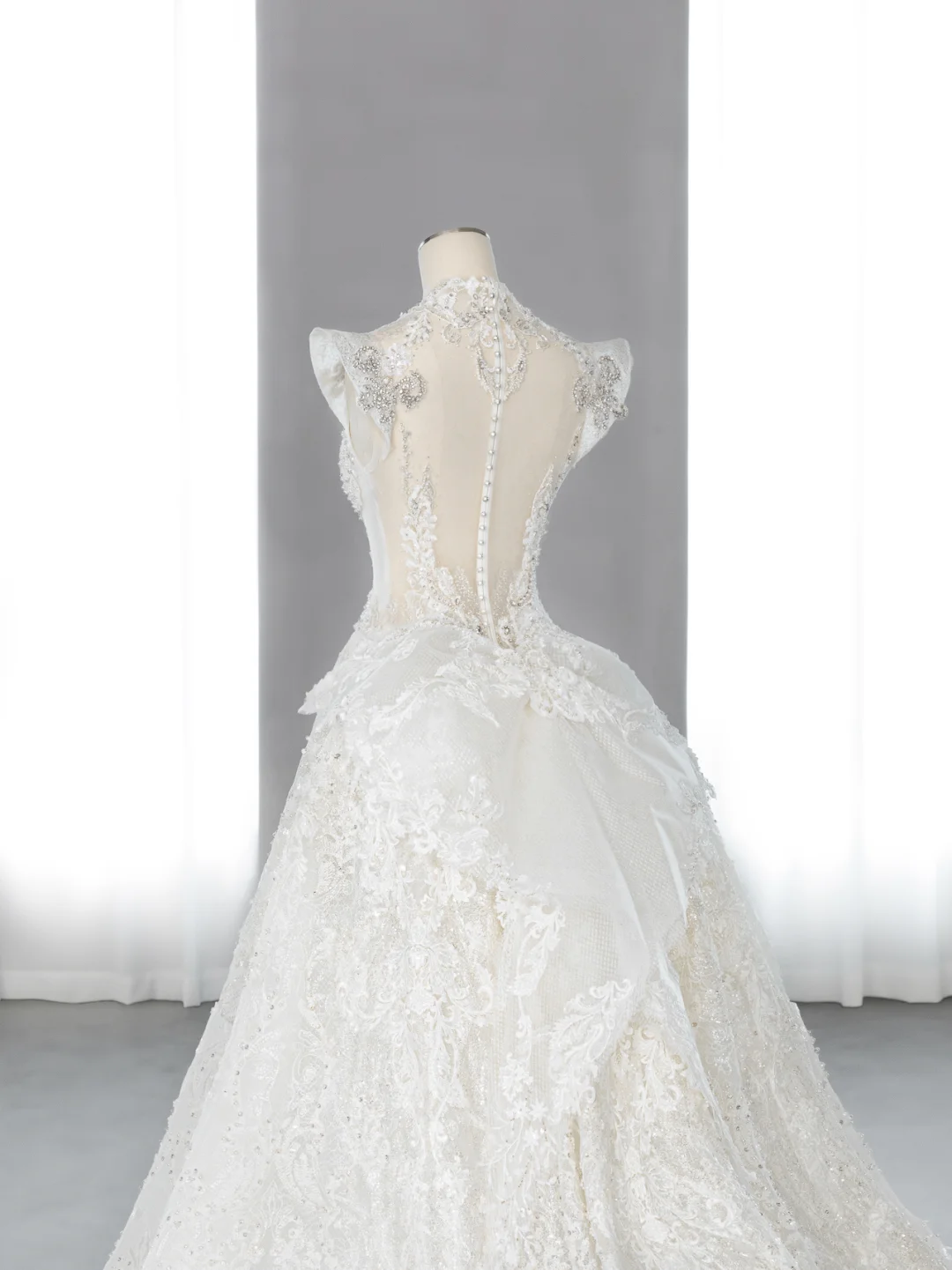 Pretty Mermaid V Neck Tulle Sequin Beaded Long Wedding Dresses