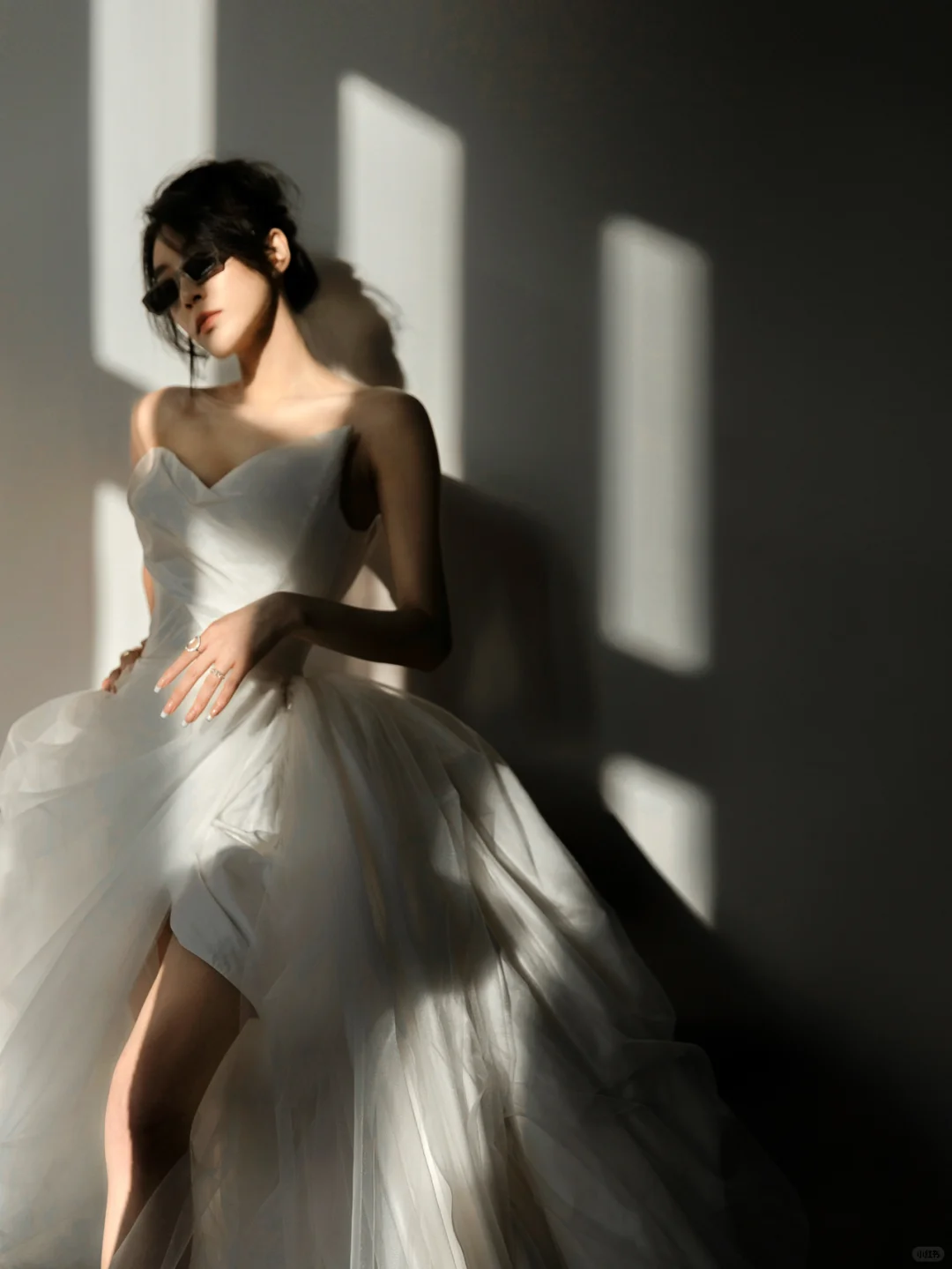 Chic Ball Gown Strapless Satin Tulle Slit Long Wedding Dresses