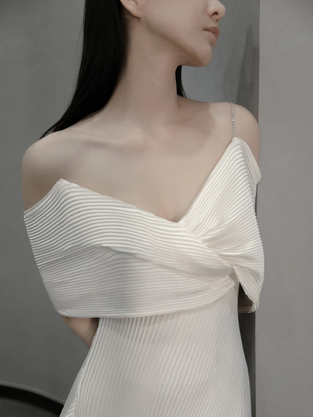 Unique A Line Spaghetti Straps Satin Long Wedding Dresses