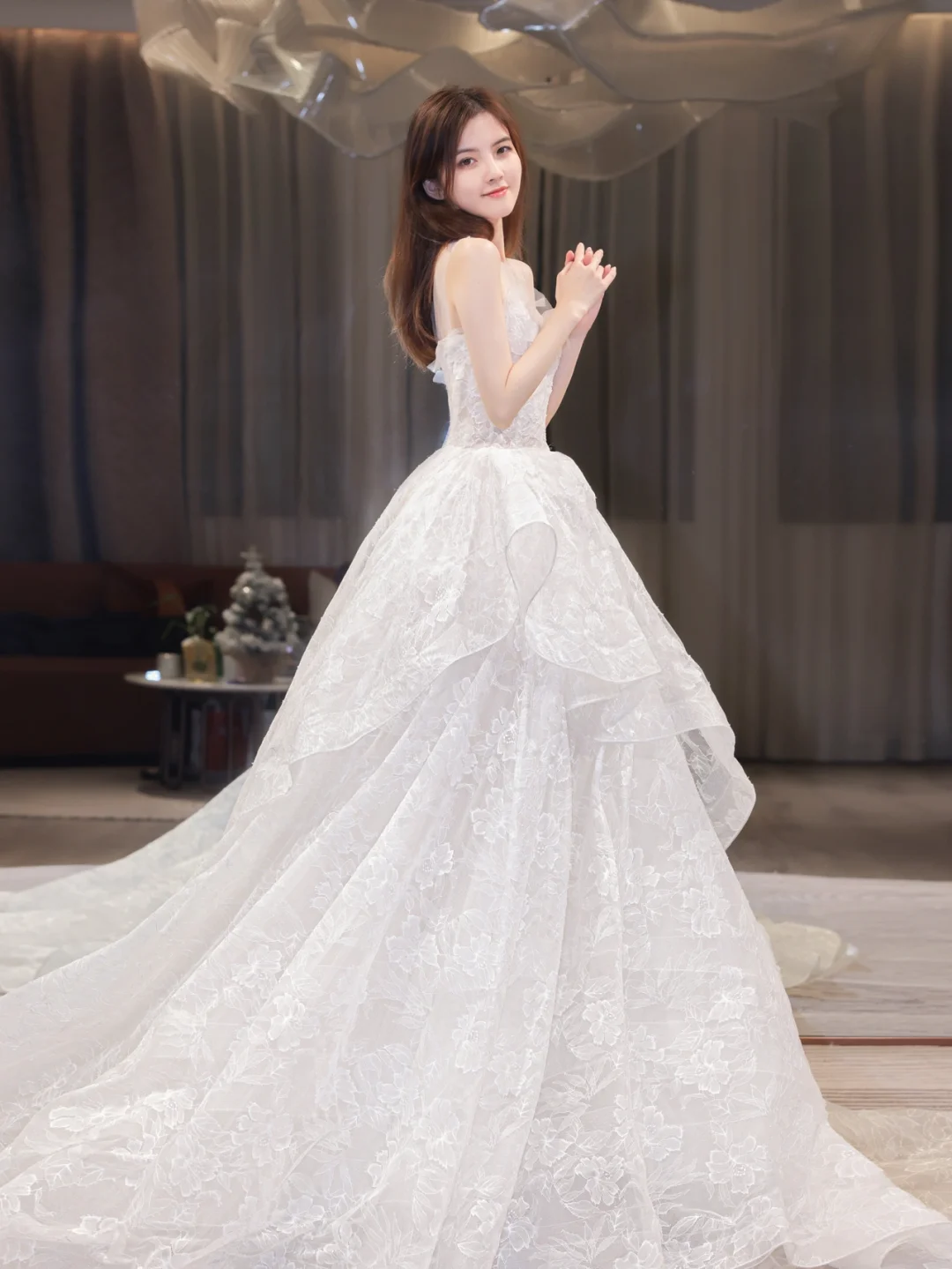 Dreamy Ball Gown Strapless Lace Long Wedding Dresses