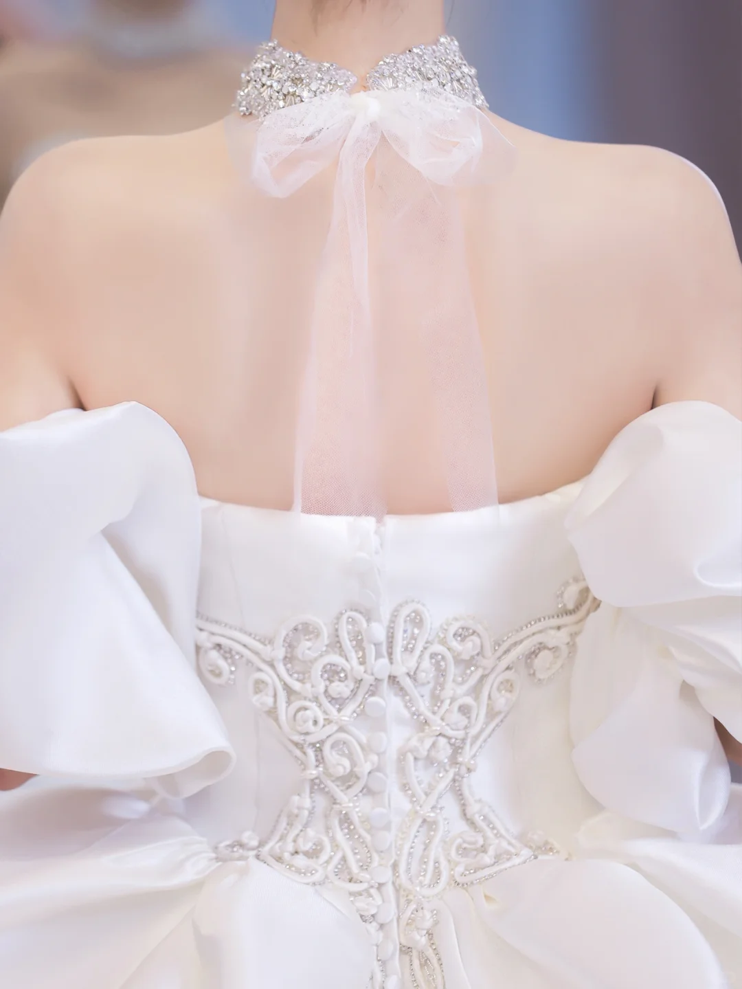 Elegant Ball Gown Off The Shoulder Satin With Veil Long Wedding Dresses