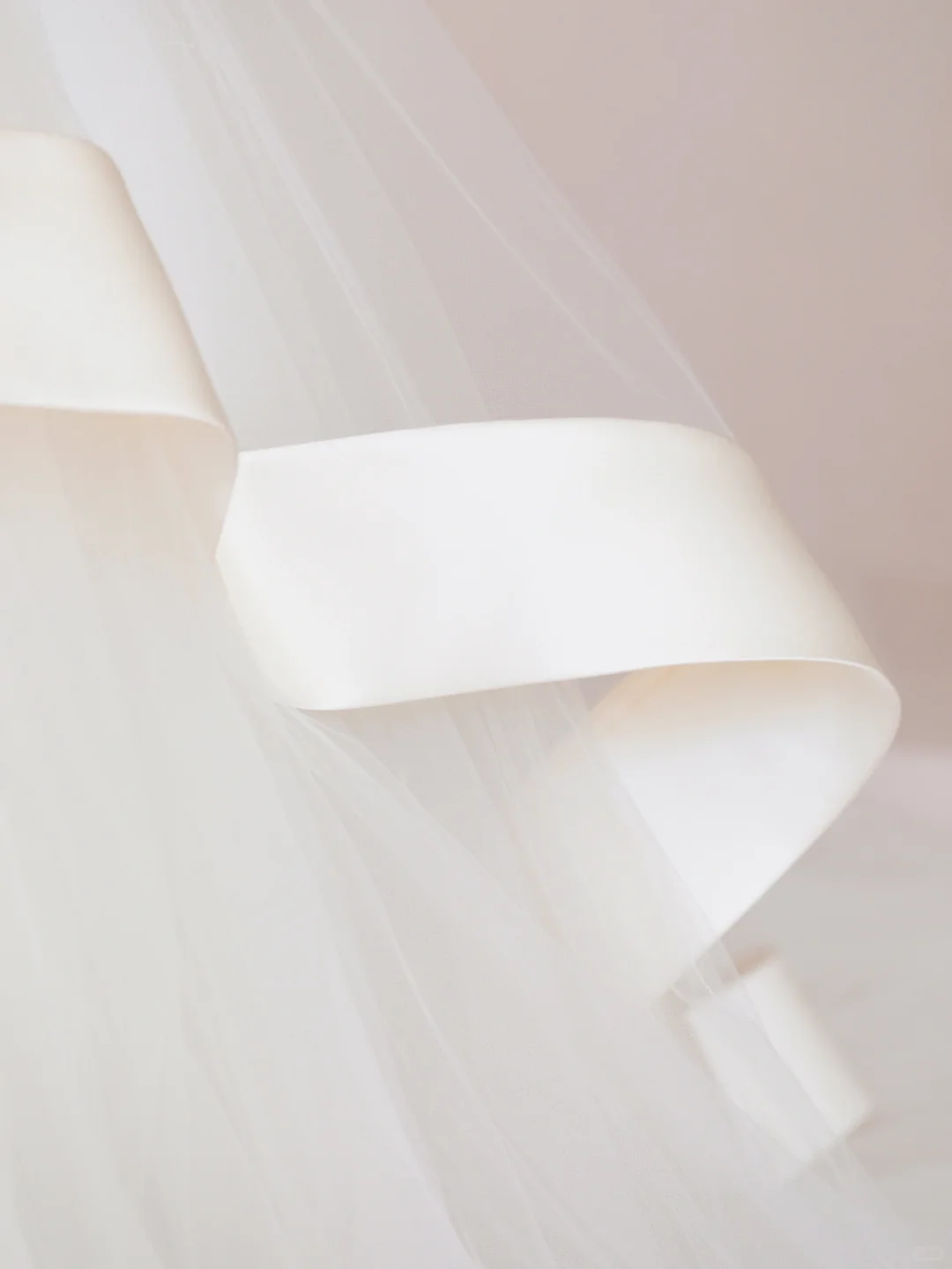 Elegant Ball Gown Strapless Satin Tulle Long Wedding Dresses