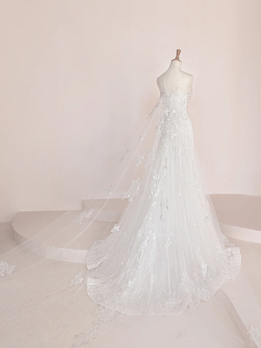 Gorgeous Mermaid Tulle Lace Sequin Long Wedding Dresses
