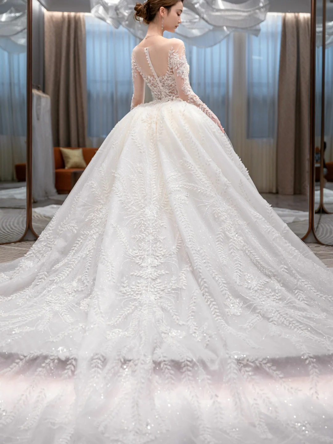 Dreamy Ball Gown Tulle Applique Long Sleeves With Veil Long Wedding Dresses
