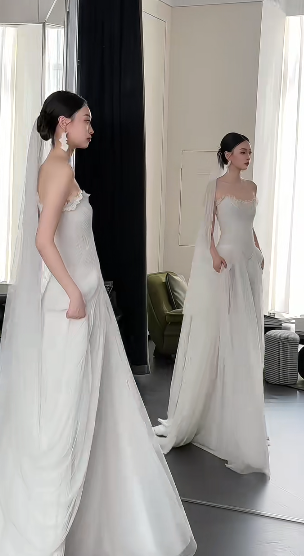 Elegant A Line Strapless Chiffon Tulle With Veil Long Wedding Dresses