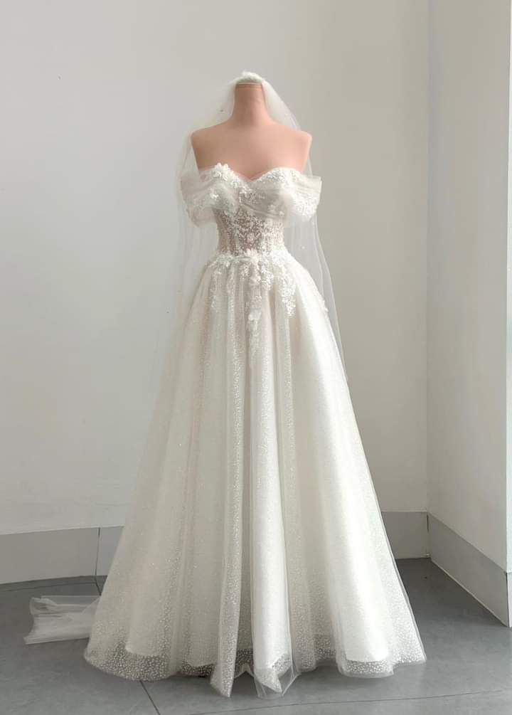 Pretty A Line Off The Shoulder Tulle Sequin Applique With Veil Long Wedding Dresses