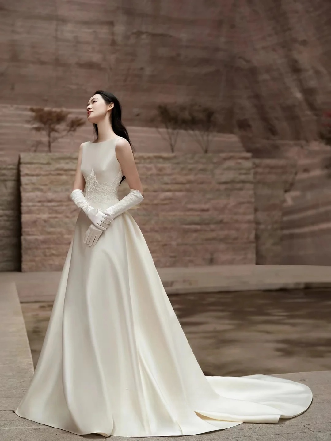 Dreamy A Line Satin Applique Backless With Gloves Veil Long Wedding Dresses