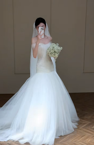 Dreamy Mermaid Off The Shoulder Tulle With Veil Long Wedding Dresses