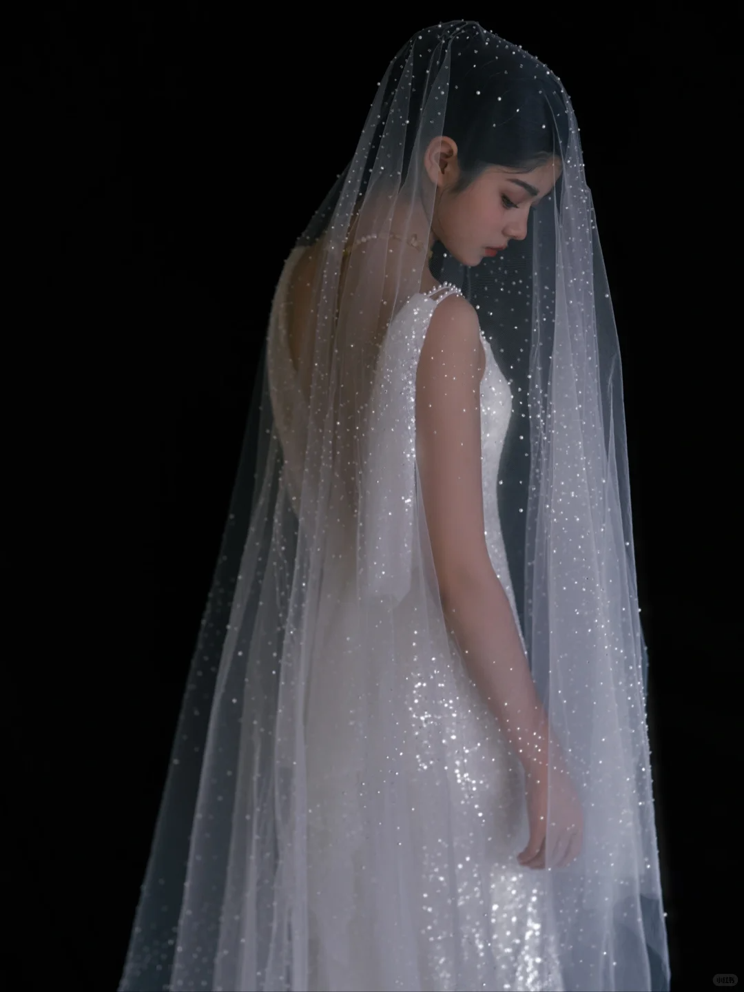Shiny Mermaid Spaghetti Straps Satin Sequin With Veil Long Wedding Dresses