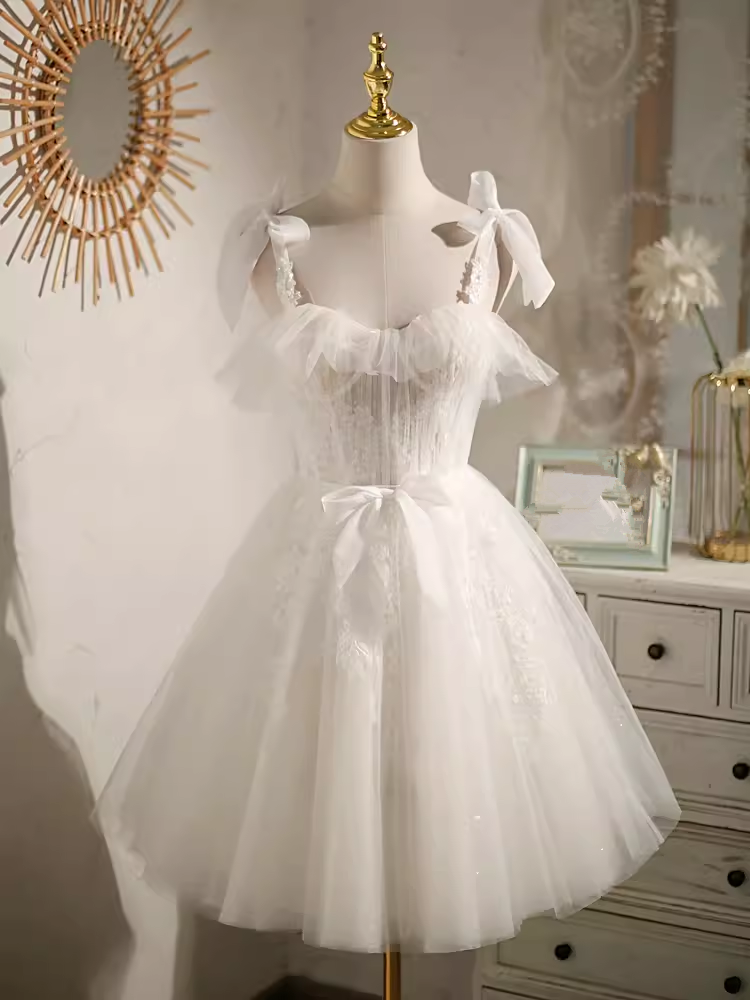 Elegant Ball Gown Straps Tulle Party Dress White Homecoming Dresses