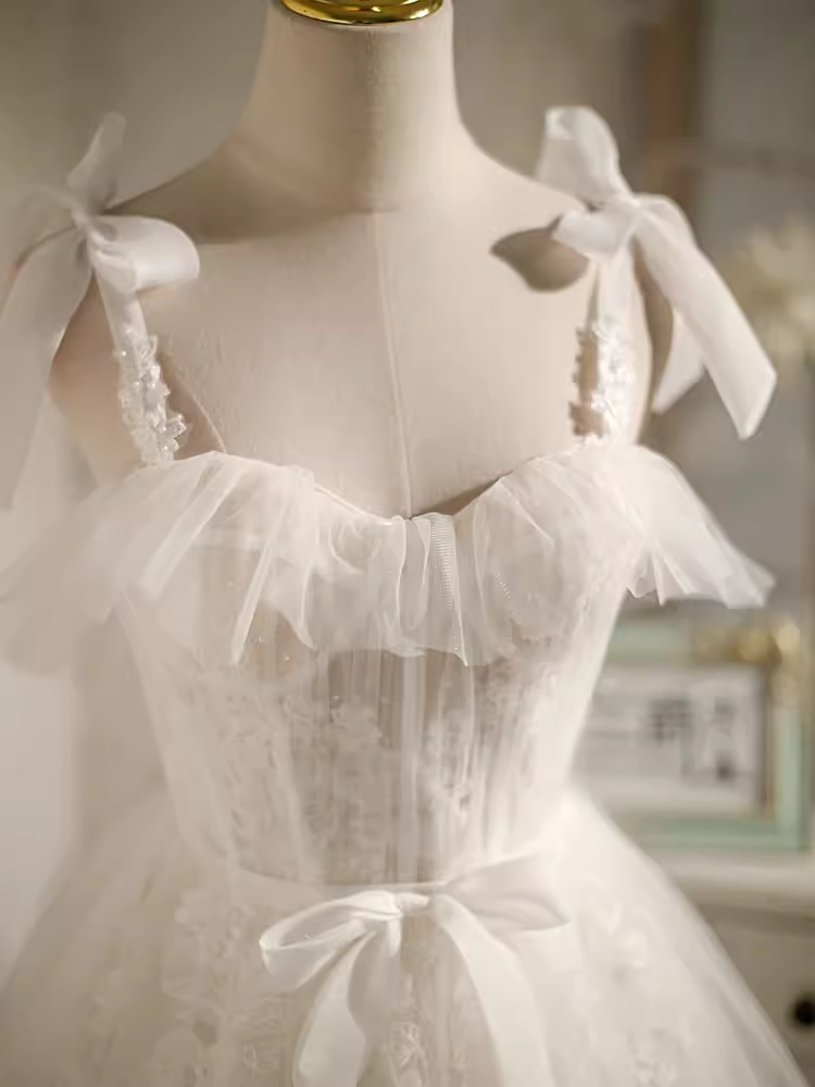 Elegant Ball Gown Straps Tulle Party Dress White Homecoming Dresses