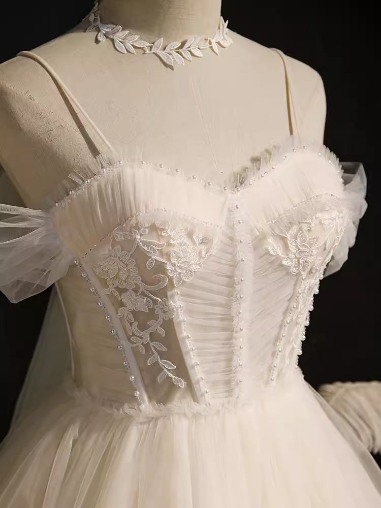 Elegant Ball Gown Spaghetti Straps Party Dress White Homecoming Dresses
