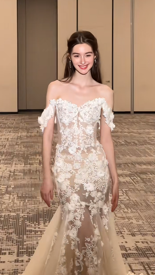 Dreamy Mermaid Off The Shoulder Tulle Lace Applique With Veil Long Wedding Dresses