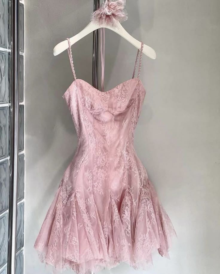 Pretty A Line Spaghetti Straps Tulle Lace Short Homecoming Dress 18th Birthday Outfits