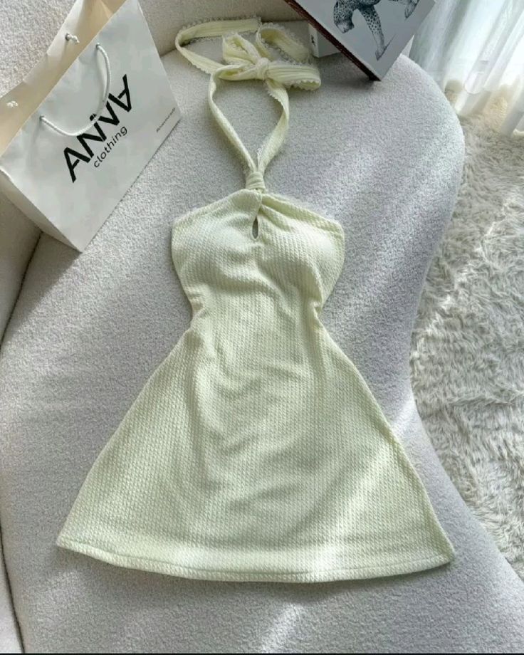 Chic A Line Halter Satin Short Homecoming Dress 18th Birthday Outfits