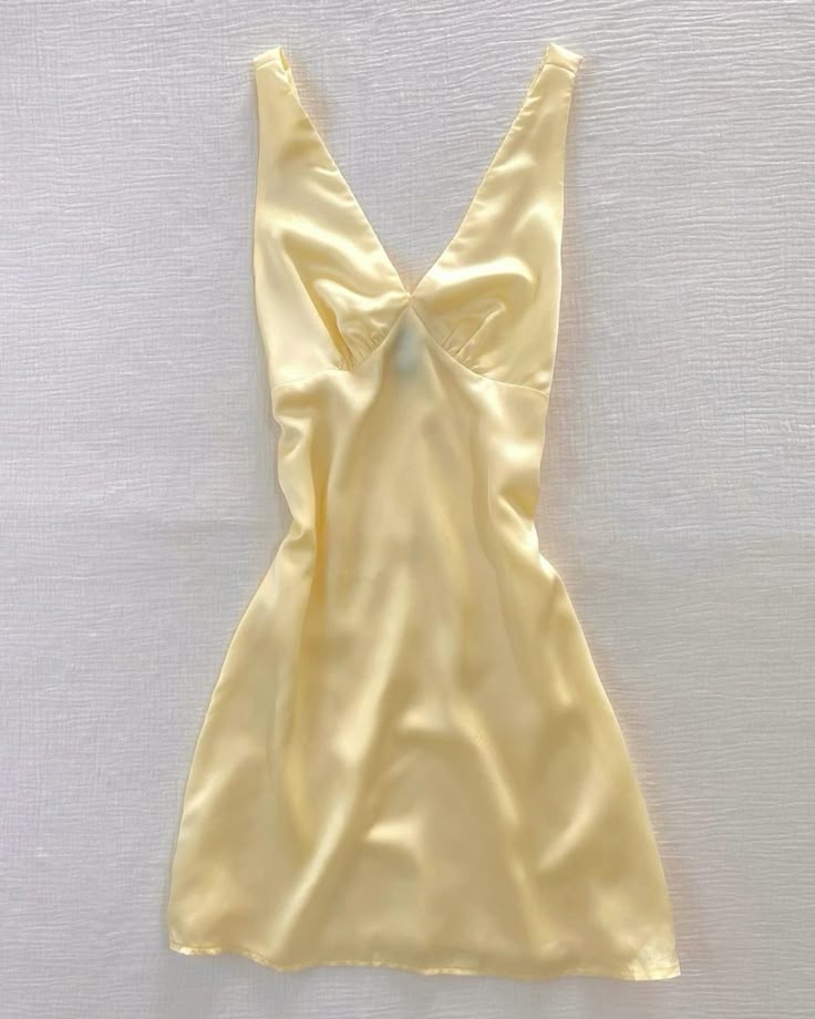 Pastel Yellow A Line V Neck Satin Short Homecoming Dress 18th Birthday Outfits