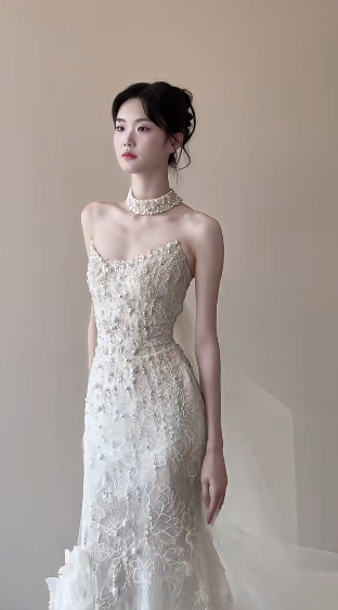 Stunning Mermaid Strapless Tulle Lace Beads With Veil Long Wedding Dresses
