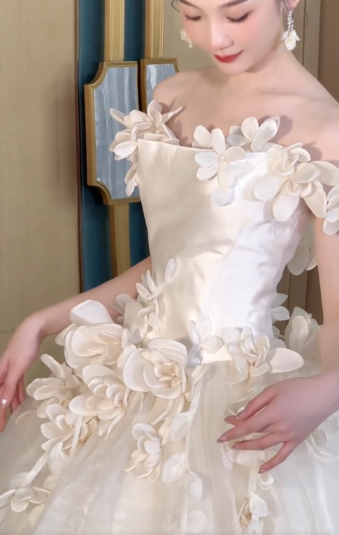 Style Classy Ball Gown Off The Shoulder Satin Tulle Applique Long Wedding Dresses