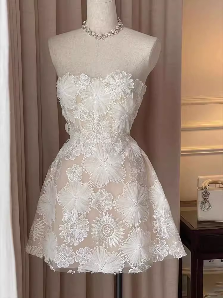 Simple A Line Straplesss Lace Birthday Dress White Homecoming Dresses