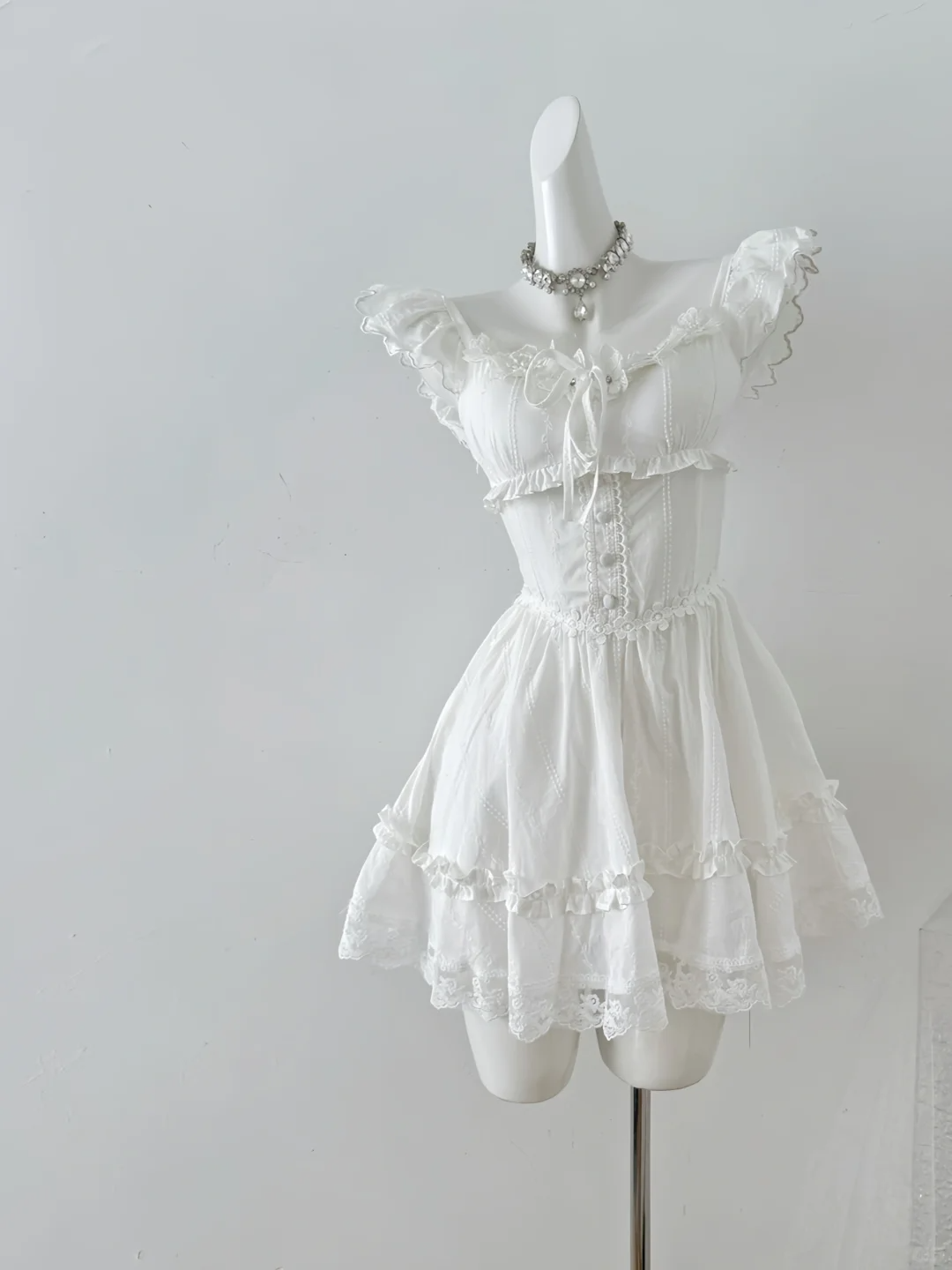 Sweet 16th White A Line Sweetheart Satin Short Homecoming Dress Birthday Outfits