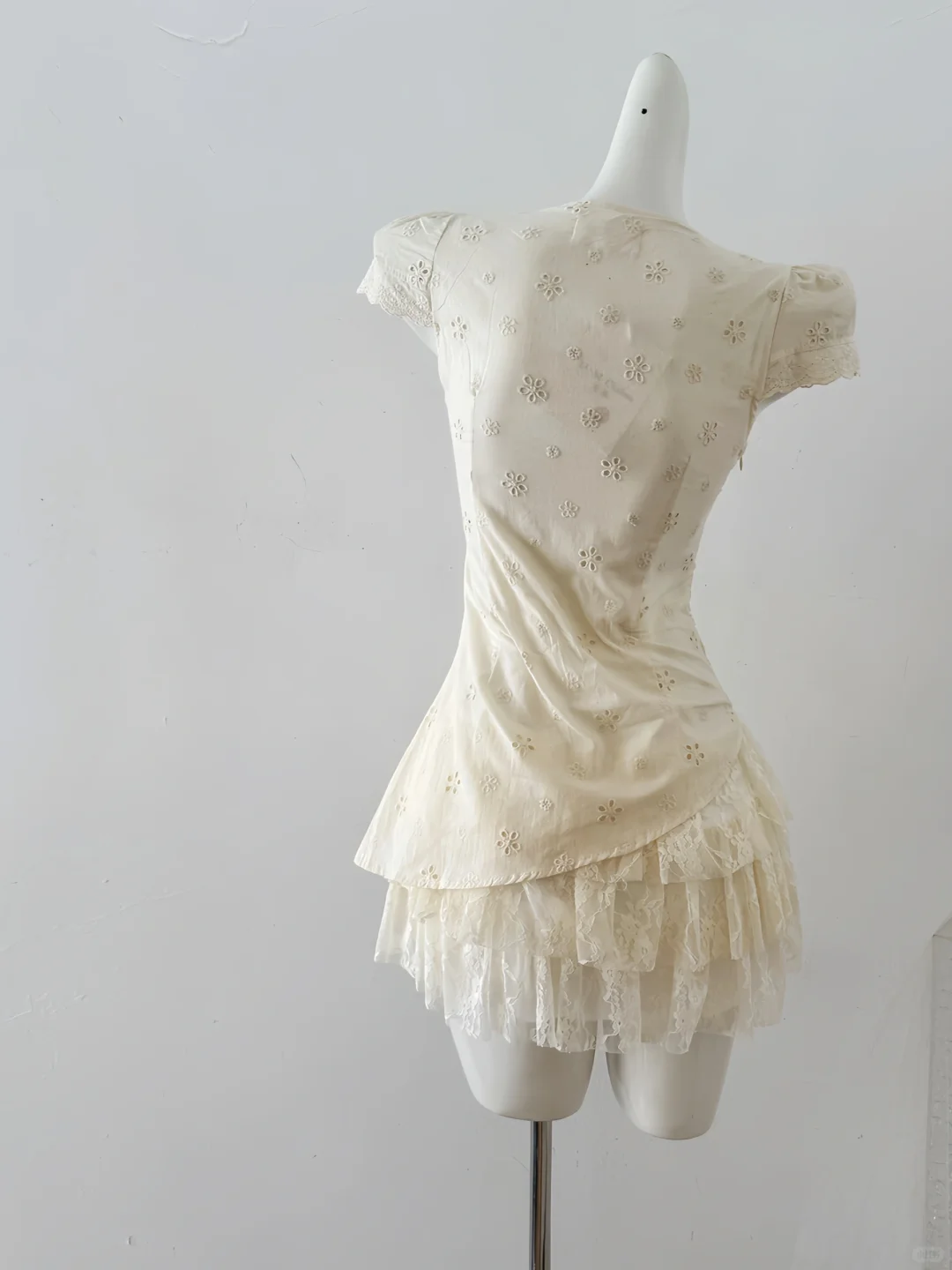 Pretty 18th A Line Satin Lace Short Sleeves Short Homecoming Dress Birthday Outfits
