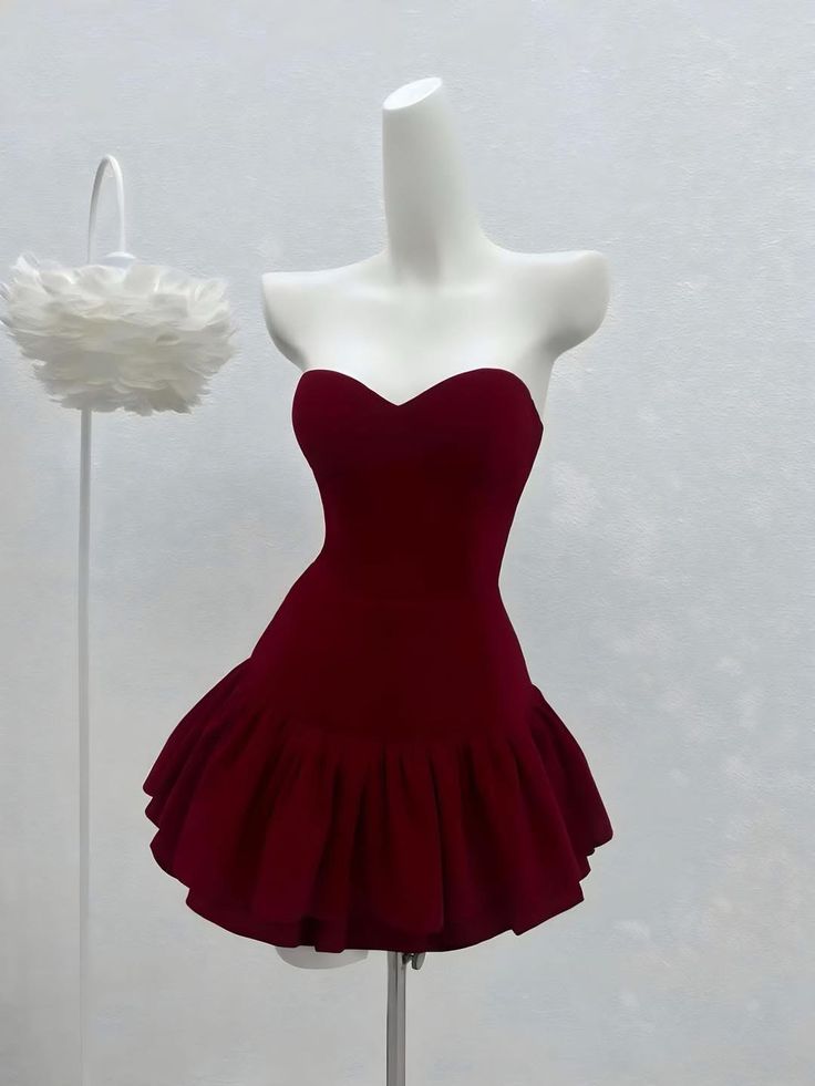 Burgundy A Line Sweetheart Satin Short Homecoming Dress 17th Birthday Outfits