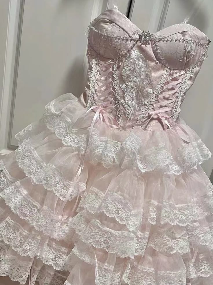 Pretty 16th Pink Ball Gown Spaghetti Straps Satin Lace Short Homecoming Dress Birthday Outfits
