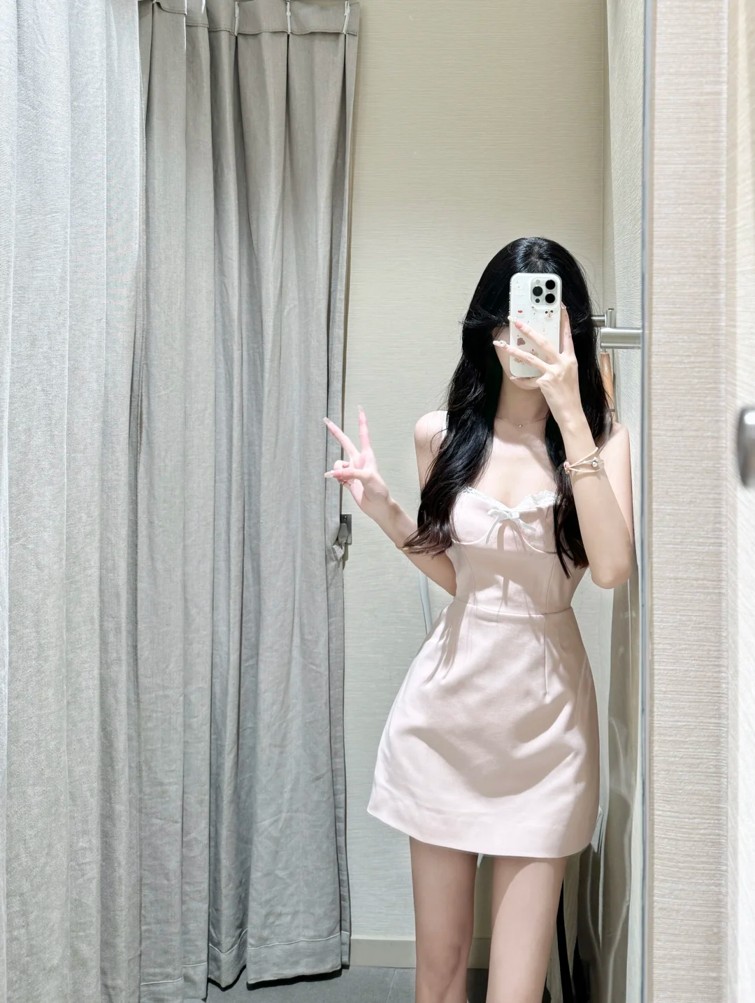 Pretty A Line Spaghetti Straps Satin Short Homecoming Dress 18th Birthday Outfits