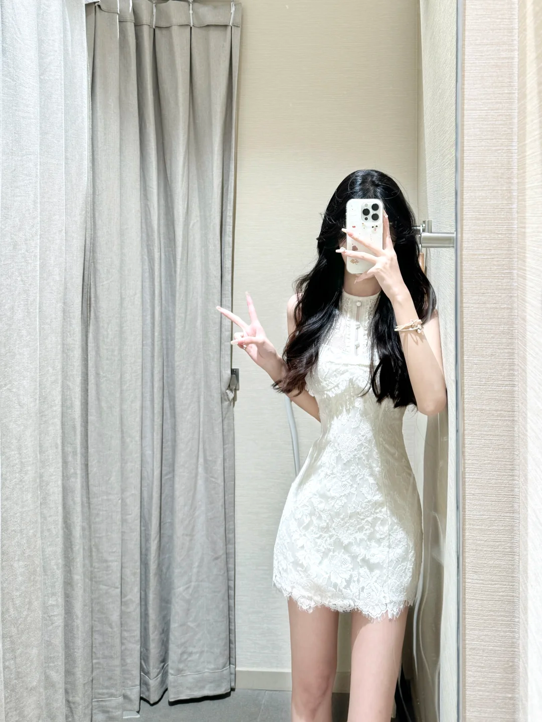 Elegant A Line Halter Lace Short Homecoming Dress 20th Birthday Outfits