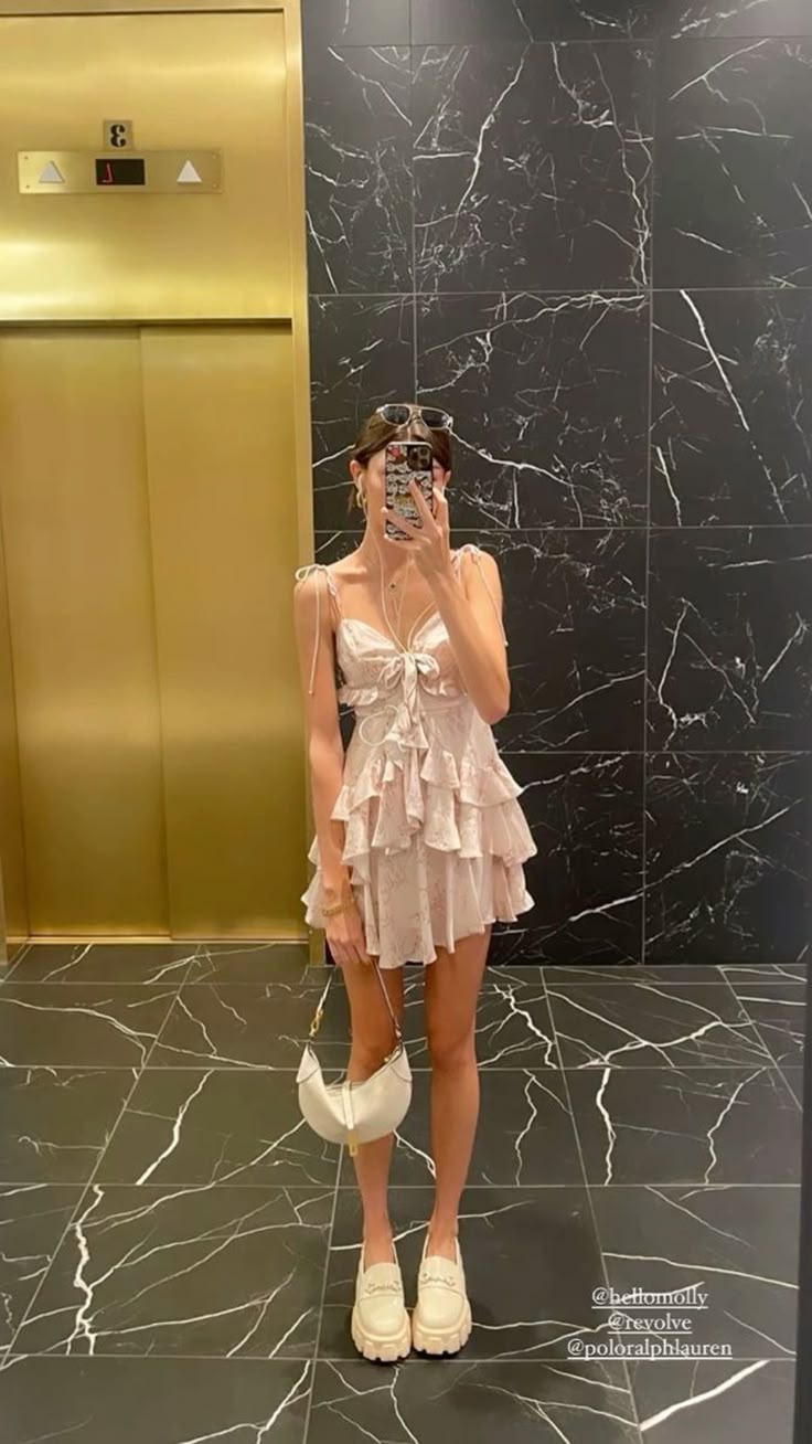 Cute A Line Spaghetti Straps Satin Short Homecoming Dress 17th Birthday Outfits