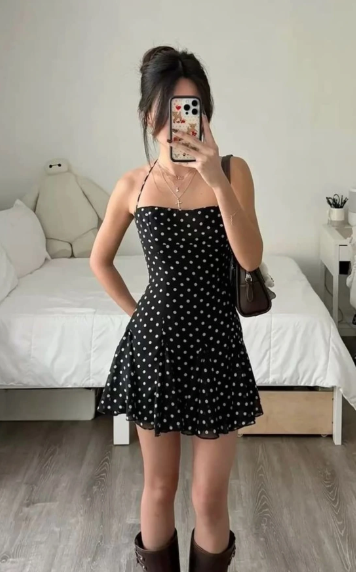 Chic A Line Halter Satin Polka Dots Short Homecoming Dress 18th Birthday Outfits