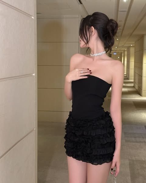 Black Tight Mermaid Strapless Satin Tiered Short Homecoming Dress 18th Birthday Outfits