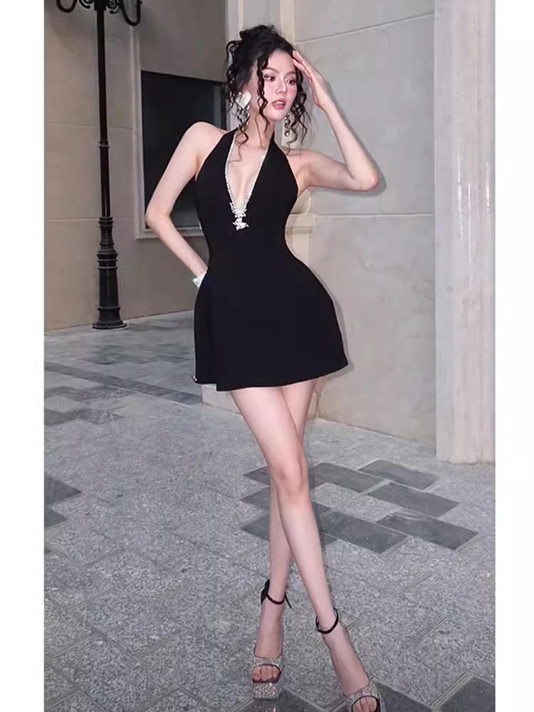 Vintage A line Halter Black Short Homecoming Dress 19th Birthday Outfits