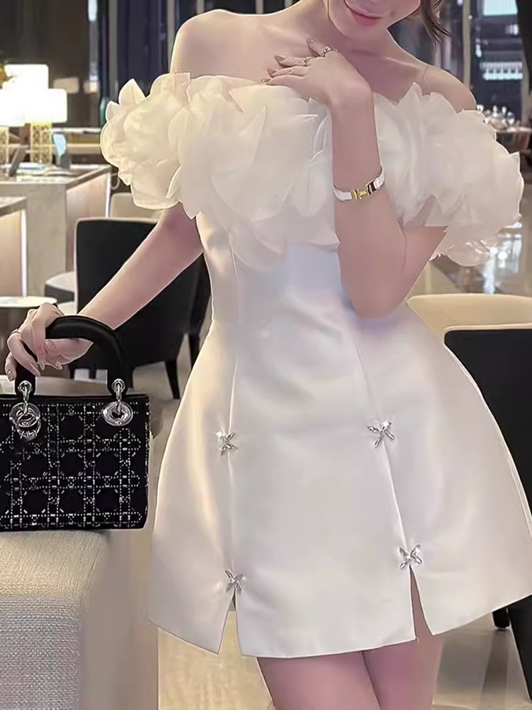 Sexy A line Strapless White Short Homecoming Dress 19th Birthday Outfits