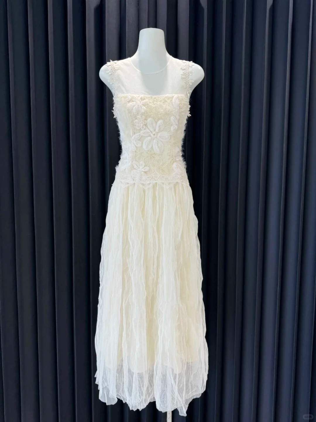Unique A Line Satin Tulle Lace Applique Long Prom Dresses Formal Dress