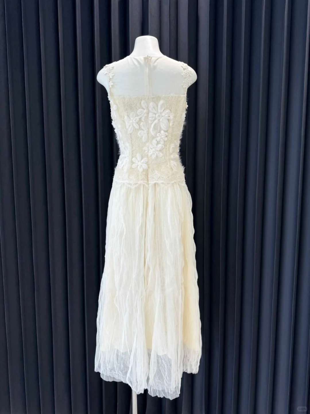 Unique A Line Satin Tulle Lace Applique Long Prom Dresses Formal Dress