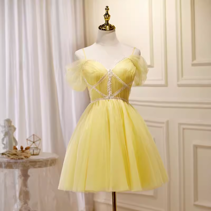 Elegant A Line Yellow Birthday Outfits Tulle Short Sleeves Homecoming Dresses