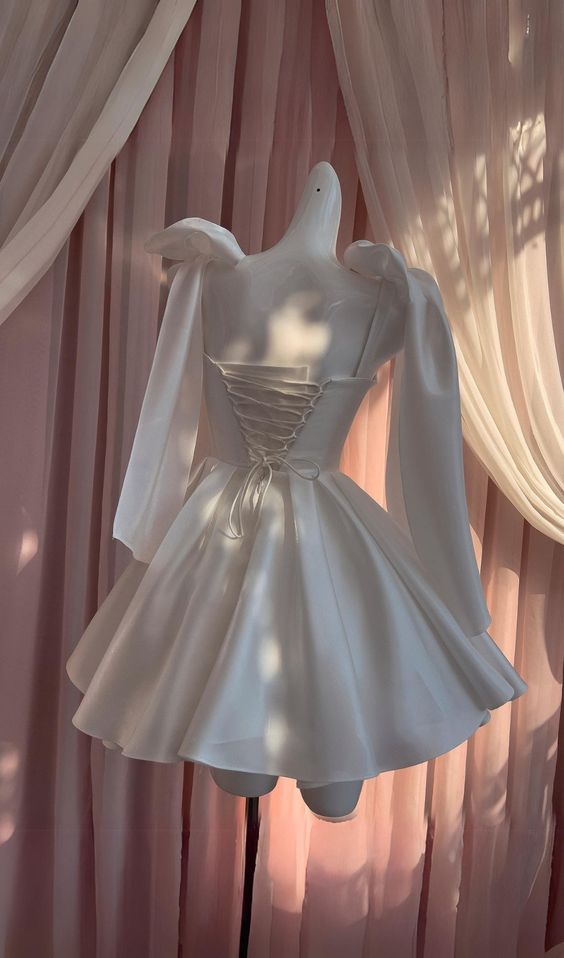 Vintage Ball Gown Straps White Homecoming Dress 18th Birthday Outfits
