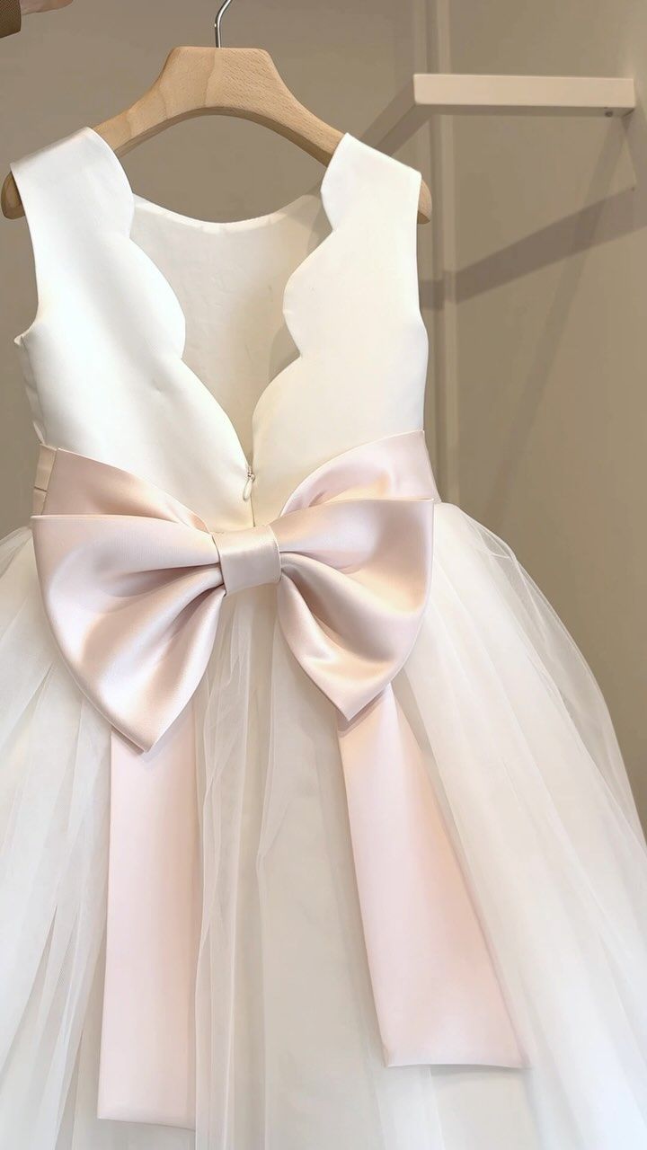 Pretty Ball Gown Satin Tulle Back With Bow Knot Flower Girl Dress