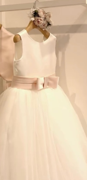 Pretty Ball Gown Satin Tulle Back With Bow Knot Flower Girl Dress