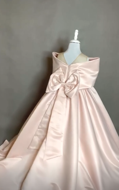 Sweet Ball Gown Satin With Bow Knot Flower Girl Dress
