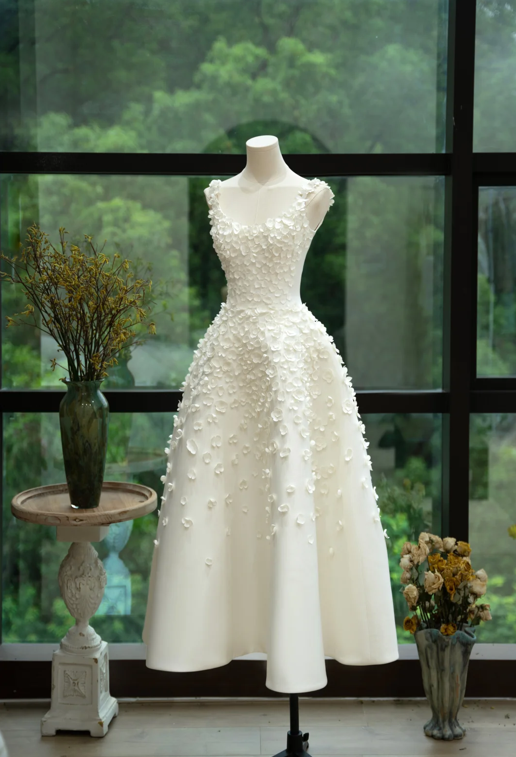 Sweet A Line U Neck White Satin Applique Long Prom Dress, Evening Dress