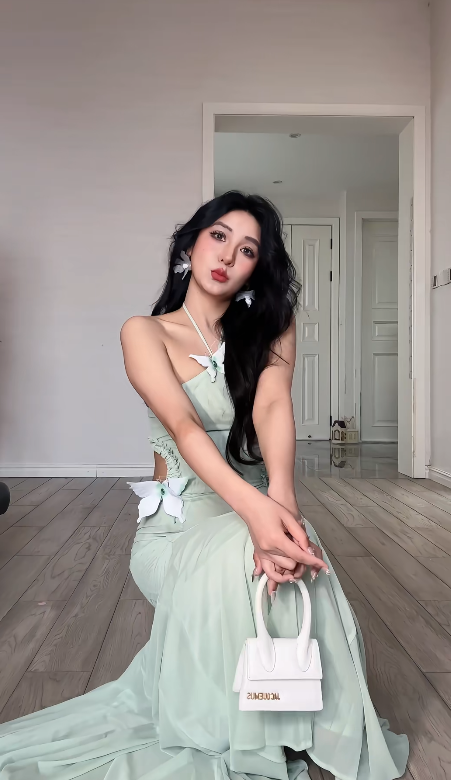 Sexy Chic Mermaid Halter Satin Long Prom Dress, Evening Dress