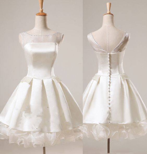 Chic Ball Gown Short Lace White Homecoming Dress 18th Birthday Outfits