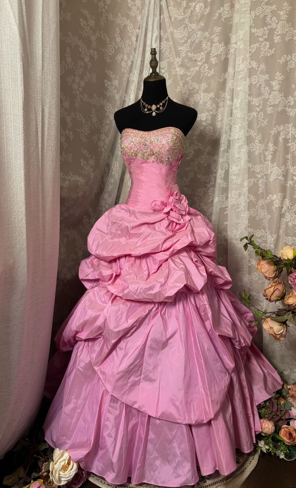 Vintage Ball Gown Strapless Tiered Satin Beaded Without Sleeves Long Prom Dress, Evening Dress