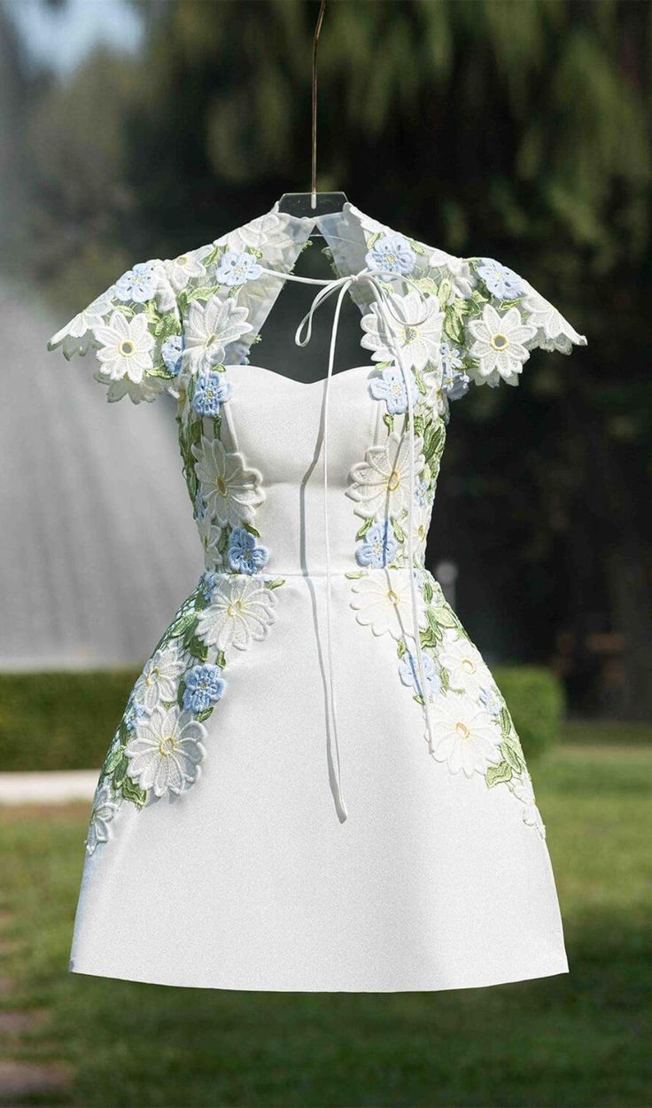 Elegant A line Scoop Neckline Short Satin Homecoming Dress 20th Birthday Outfits